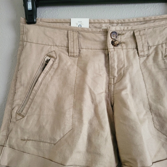Old Navy Shorts Khaki Tan Zip Pockets Cuffed Hem Brand New 0 - Picture 2 of 5